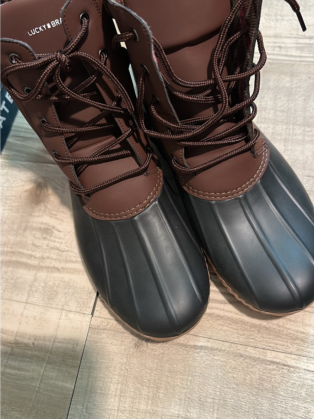 Lucky Brand Brown and Black Lace-Up Waterproof Boots New 10 women’s